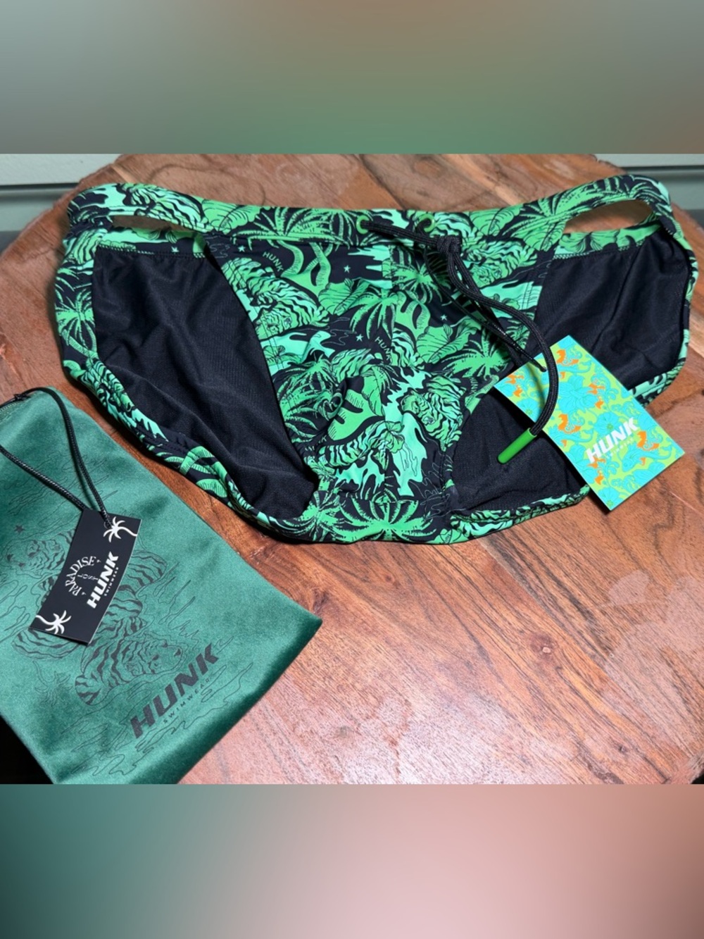 HUNK Green and Black Tropical Print Men's Swim Trunks MEDIUM